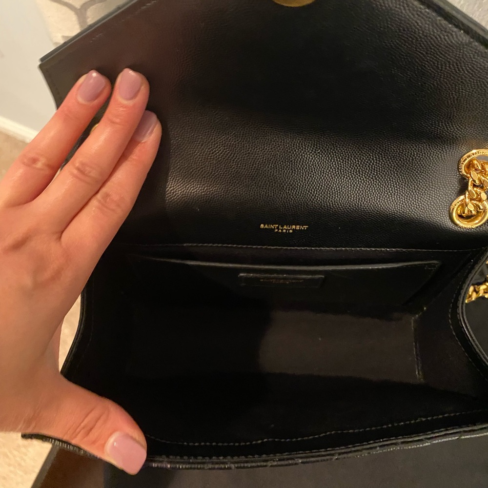 Saint Laurent Medium Envelope Bag in Black - Picture 6 of 13